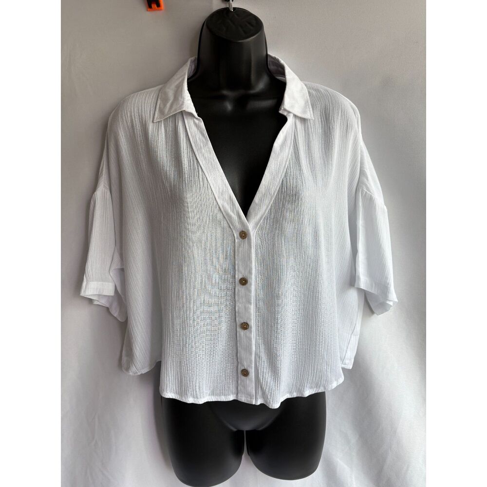 Passport NWT Plain Oversized White Button Down Top Shirt Size S Basics Essential